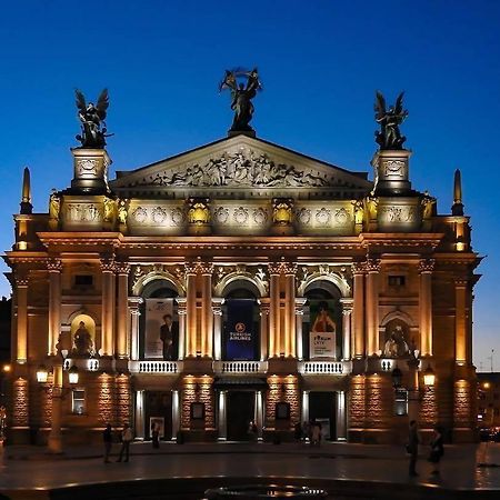 Апартаменты Best Location! Rynok Square, Opera. Львов Экстерьер фото